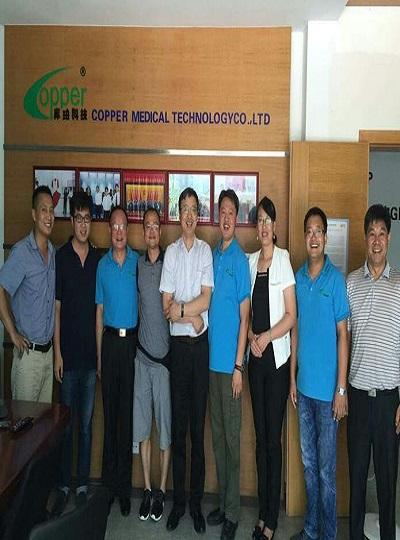 深圳市医疗器械行业协会副会长兼秘书长王斌一行莅临我公司检查指导